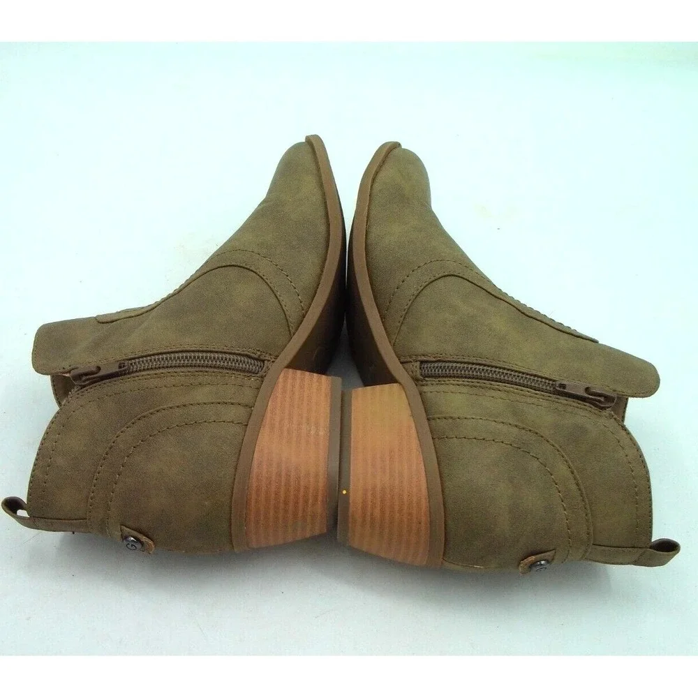 Guess by boots